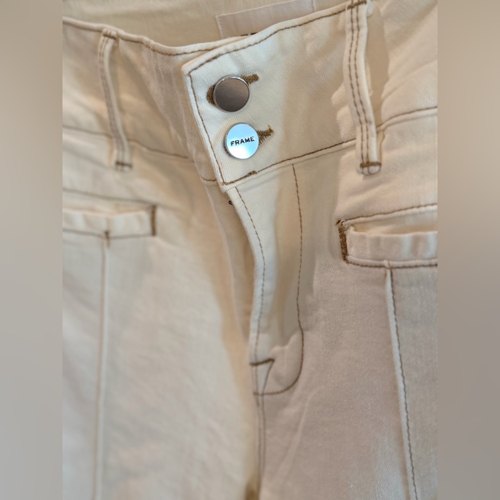Frame Le High Flare Jeans in Cream - Picture 6 of 14
